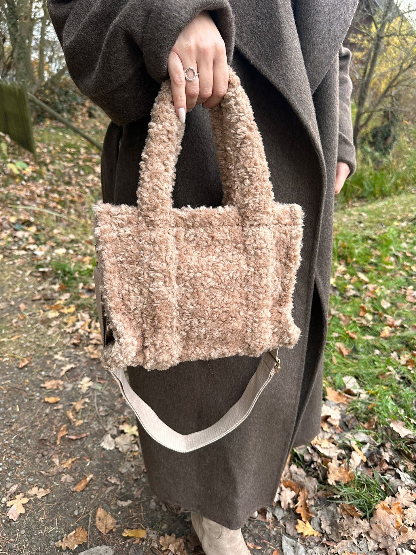 NUUK - Petit sac beige en bouclette