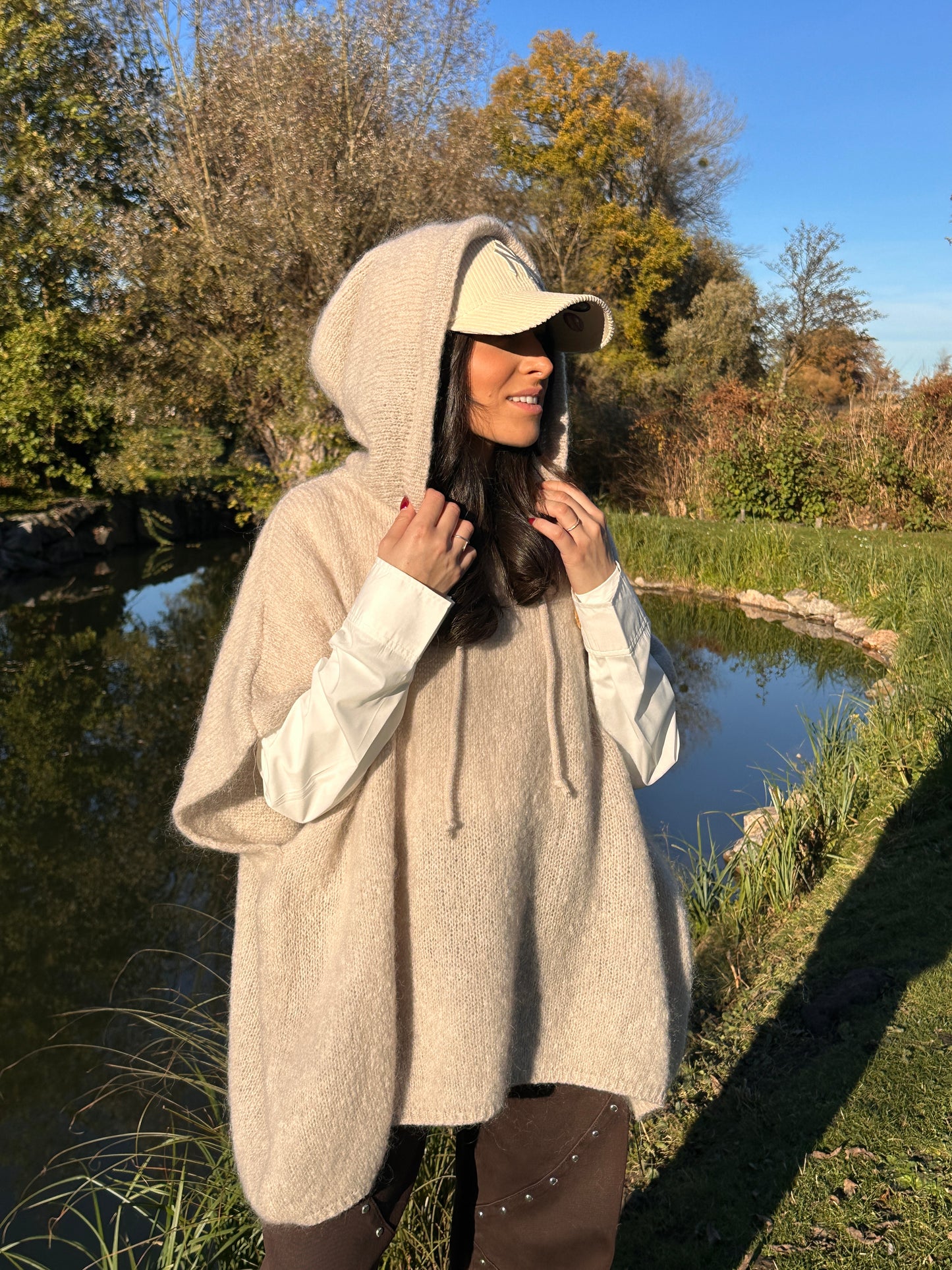 ASPEN Crême- Pull poncho Mohair capuche -30%