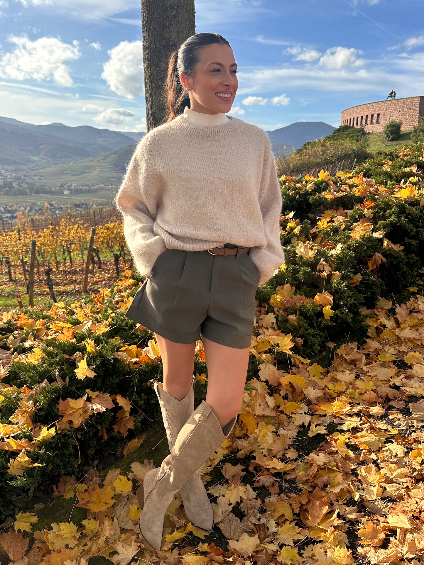 MARBELLA Kaki - Short tailleur chic